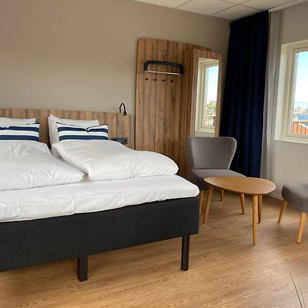 Badholmen Restaurang & Hotell Оскаршхамн Екстериор снимка