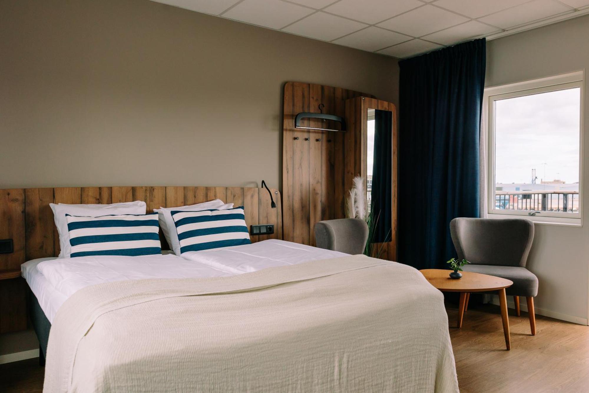 Badholmen Restaurang & Hotell Оскаршхамн Екстериор снимка