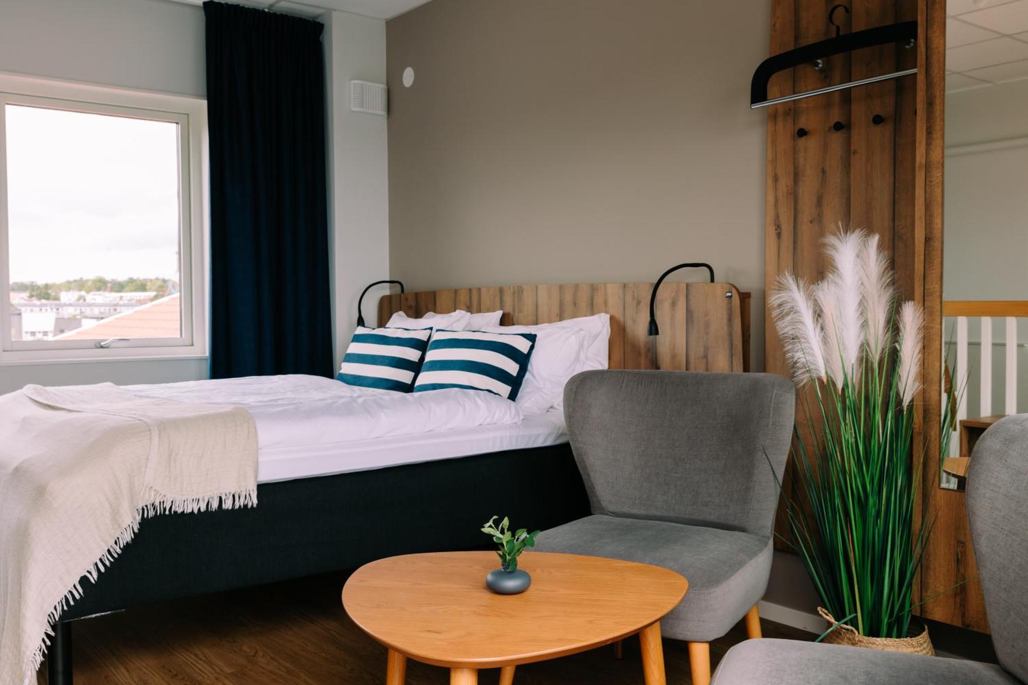 Badholmen Restaurang & Hotell Оскаршхамн Екстериор снимка